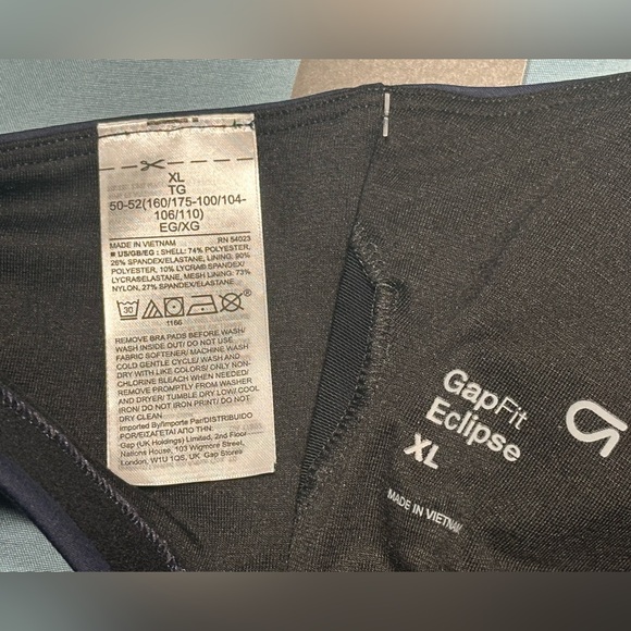 NWT GAP Fit Eclipse Sports Bra. NAVY XL - Picture 3 of 7